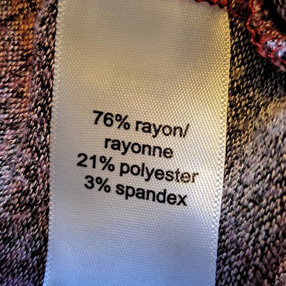 Maurices Red and Black Plaid V Neck Sweater Top Size Large - Picture 6 of 6